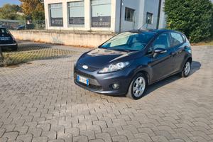 Ford Fiesta 1.4 TDCI ok per neo patentati 2010