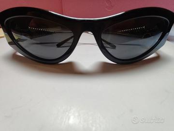 occhiali da sole 