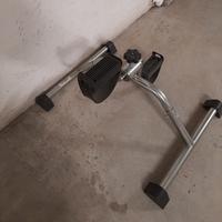 Pedaliera per riabilitazione motoria 