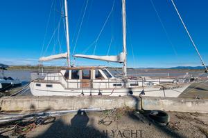 Nauticat 36 ketch