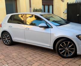 VOLKSWAGEN Golf 7ª serie - 2019