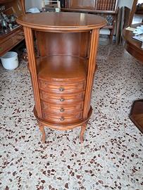 Comodino cassettiera in stile francese