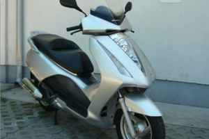 Honda pantheon 150 4t