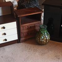 comodino legno marrone 