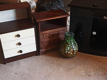 comodino legno marrone 