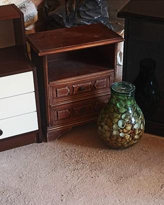 comodino legno marrone 