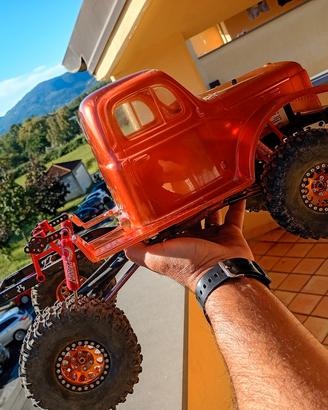 Axial Crawler 1/10 +radio Futaba 