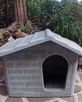 cuccia per cani in resina