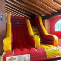 Scivolo gonfiabile per bambini