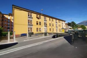 3 LOCALI A AOSTA