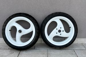 Cerchi da 13 piaggio NRG commati SAWA
