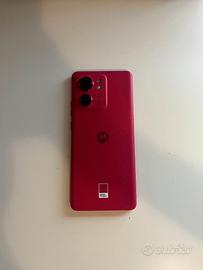 Motorola Edge 40 - Pantone Viva magenta