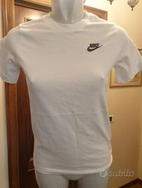 T-shirt Nike ragazzo bianca M taglia 137-147 cm