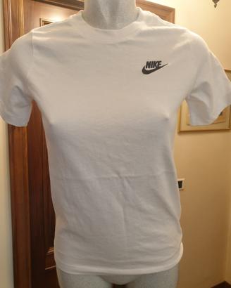 T-shirt Nike ragazzo bianca M taglia 137-147 cm