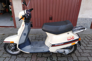 Moto scooter Peugeot 50ST