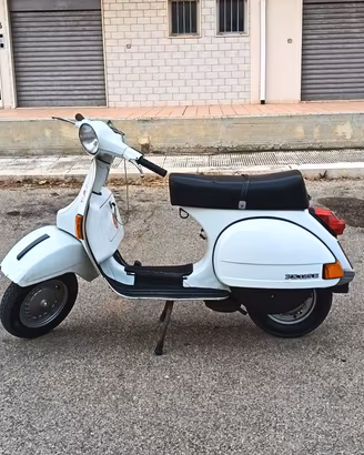 Piaggio Vespa PX 125 E