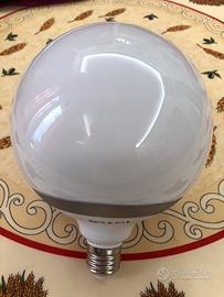 Lampadina attacco E27 a globo