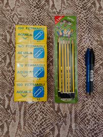kit cancelleria: fermagli, penne, matite 