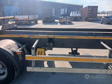 cassone e rimorchio (vendibili individialmente)