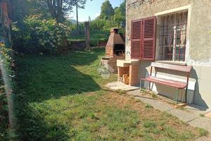 CASA SEMINDIPENDENTE A CAMANDONA