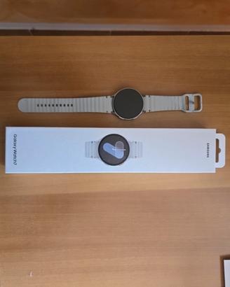 Samsung galaxy S24 Ultra più galaxy whatch 7