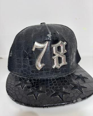 Cappello Philipp Plein effetto coccodrillo