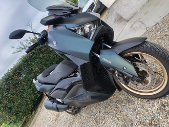 Yamaha X-Max 300 usata in vendita in Piemonte - Main Image