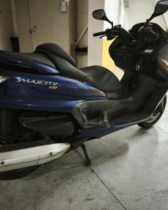 Scouter Yamaha Majesty 400