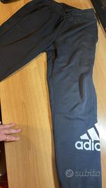 pantaloni adidas