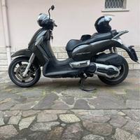Scarabeo 500ie Light