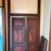 Portale ad ante armadio dispensa antico