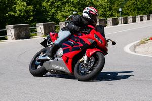 moto Honda cbr 600 rr 2003 4 tempi iscritta ASI