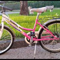 Bicicletta con cambio ragazza