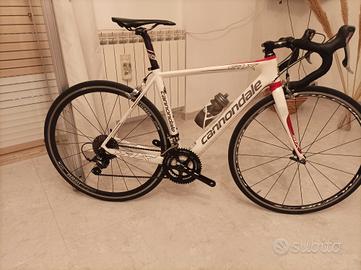 bici cannondale carbonio 