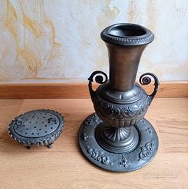Anfora  e posa cenere in Peltro 