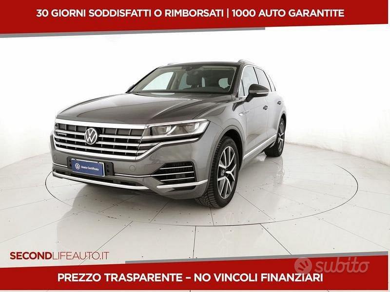 VOLKSWAGEN Touareg 3ª serie