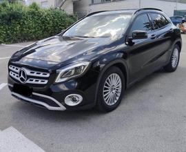 Mercedes Benz GLA 200 d