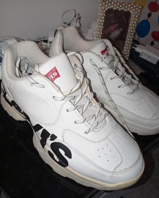 scarpe da ginnastica marca levi,originali