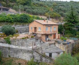 VILLA SINGOLA A GREZZANA