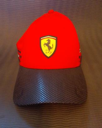 Cappello Ferrari
