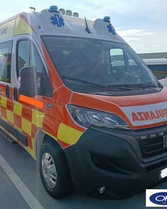 FIAT DUCATO AMBULANZA (4441)