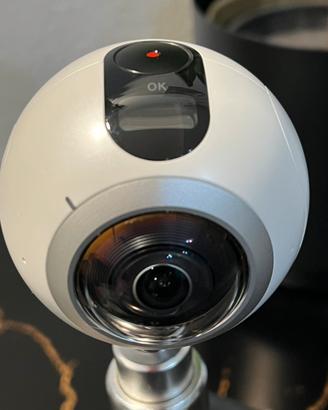 Samsung Gear 360 ( Camera 360 )