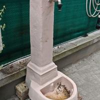 Fontana da giardino in cemento