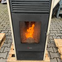 Stufa a pellet Cadel