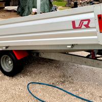 Rimorchio carrello con rampa ribaltabile manuale