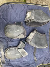 Paraglomi anteriori e paracolpi posteriori cavallo