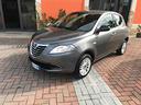 lancia-ypsilon-metano-benzina