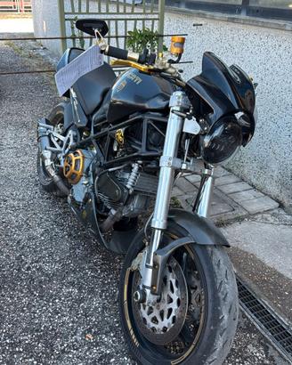 ducati Monster 900 ie 2001