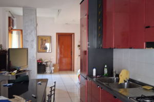 In zona residenziale appartamento