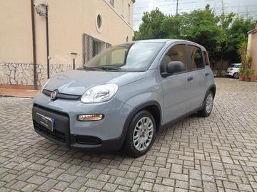 Fiat Panda 1.0 FireFly S&S Hybrid 7500 km possibil